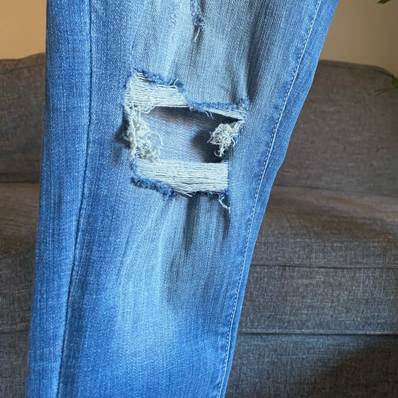 🚨1 LEFT 🚨KanCan Ripped Skinny Ankle Jeans - Picture 4 of 10